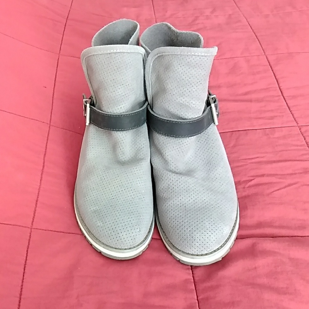 Emu Australia perforated booties